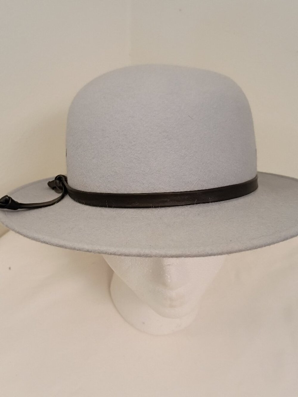 Vintage Lady Stetson Wool Felt Hat with Black Side Knot Band